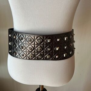 NWT Pinko Belt Studded Wide Gun Metal Size Medium Rare Italy